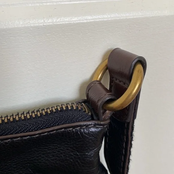 Fossil Voyager Small Crossbody Leather Bag - Picture 3 of 14